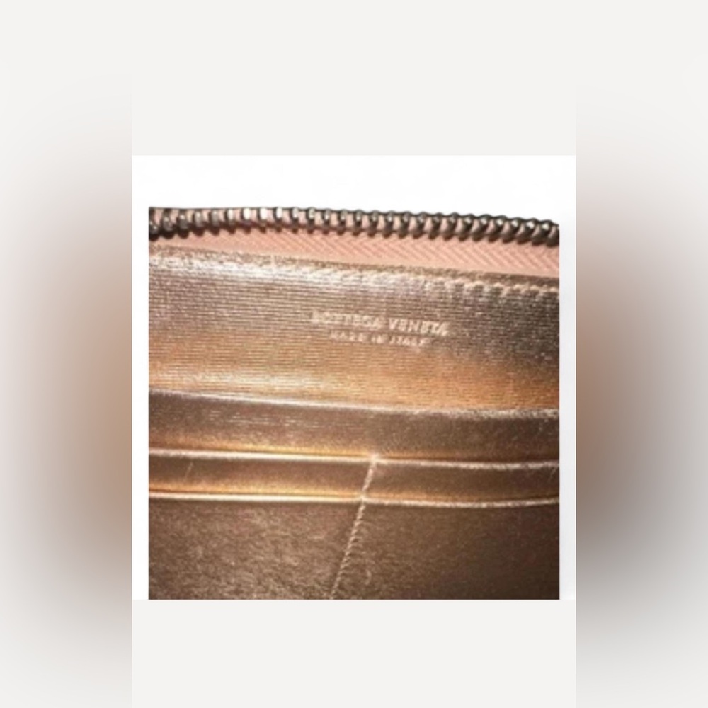 EUC - Bottega Veneta Metallic Rose Gold Intrecciato Leather Zip-Around Wallet - Picture 2 of 8